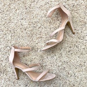 Kelly & Katie Heeled Strappy Sandal - 9